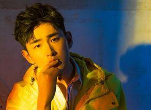 网友爆料炸裂翔霖的视频,炸裂翔霖视频引发热议，网友热议不断！